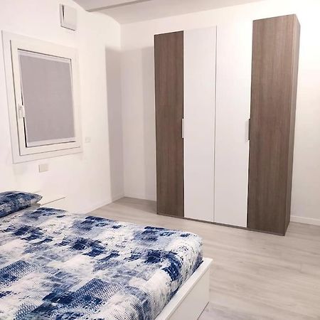 Ambroeus Apartmens Casa Spaziosa In Centro Paese Inzago Eksteriør billede